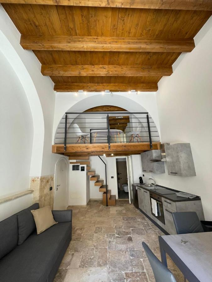 Ground Stone Apartament Bari