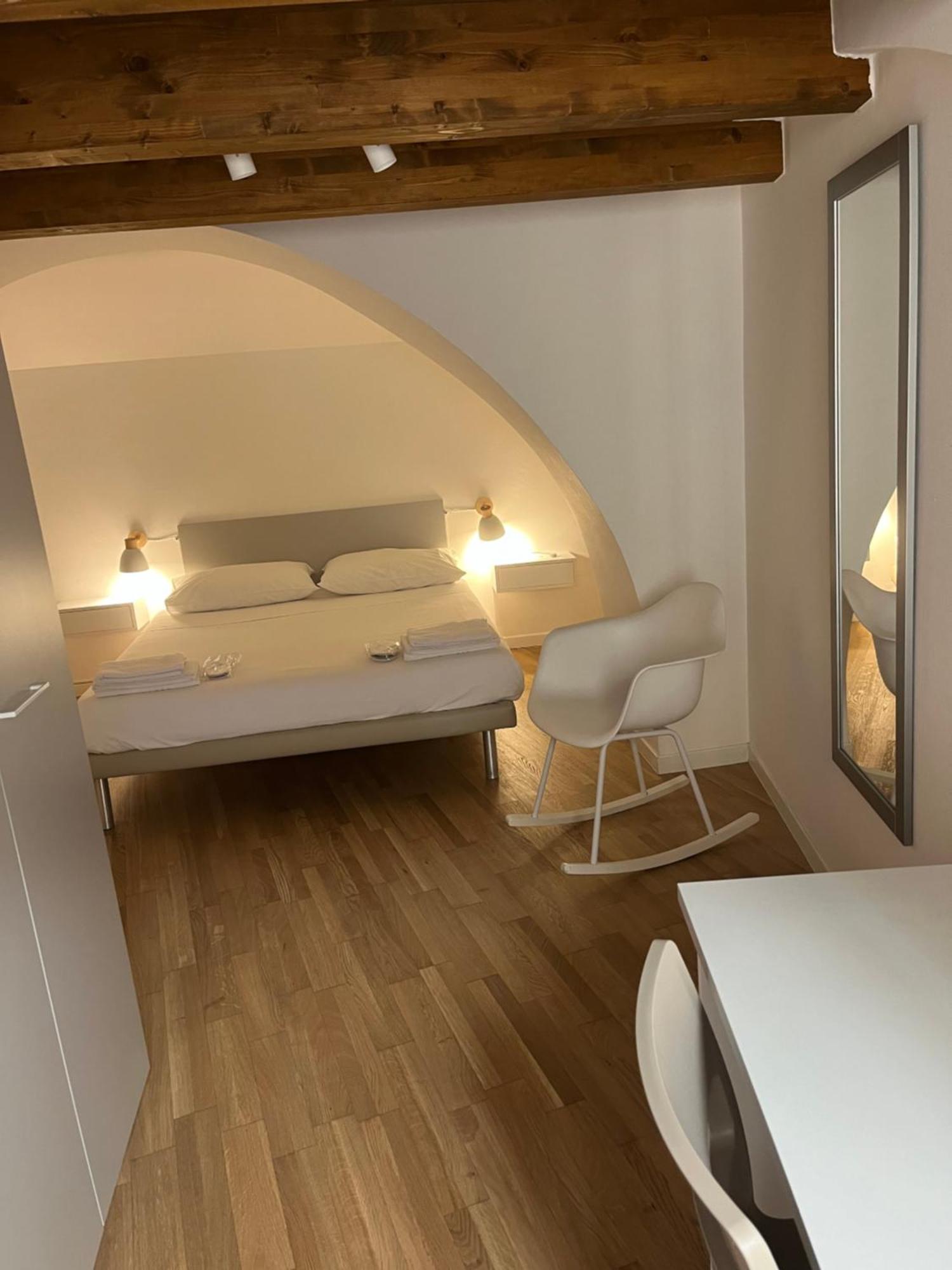 Apartament Ground Stone