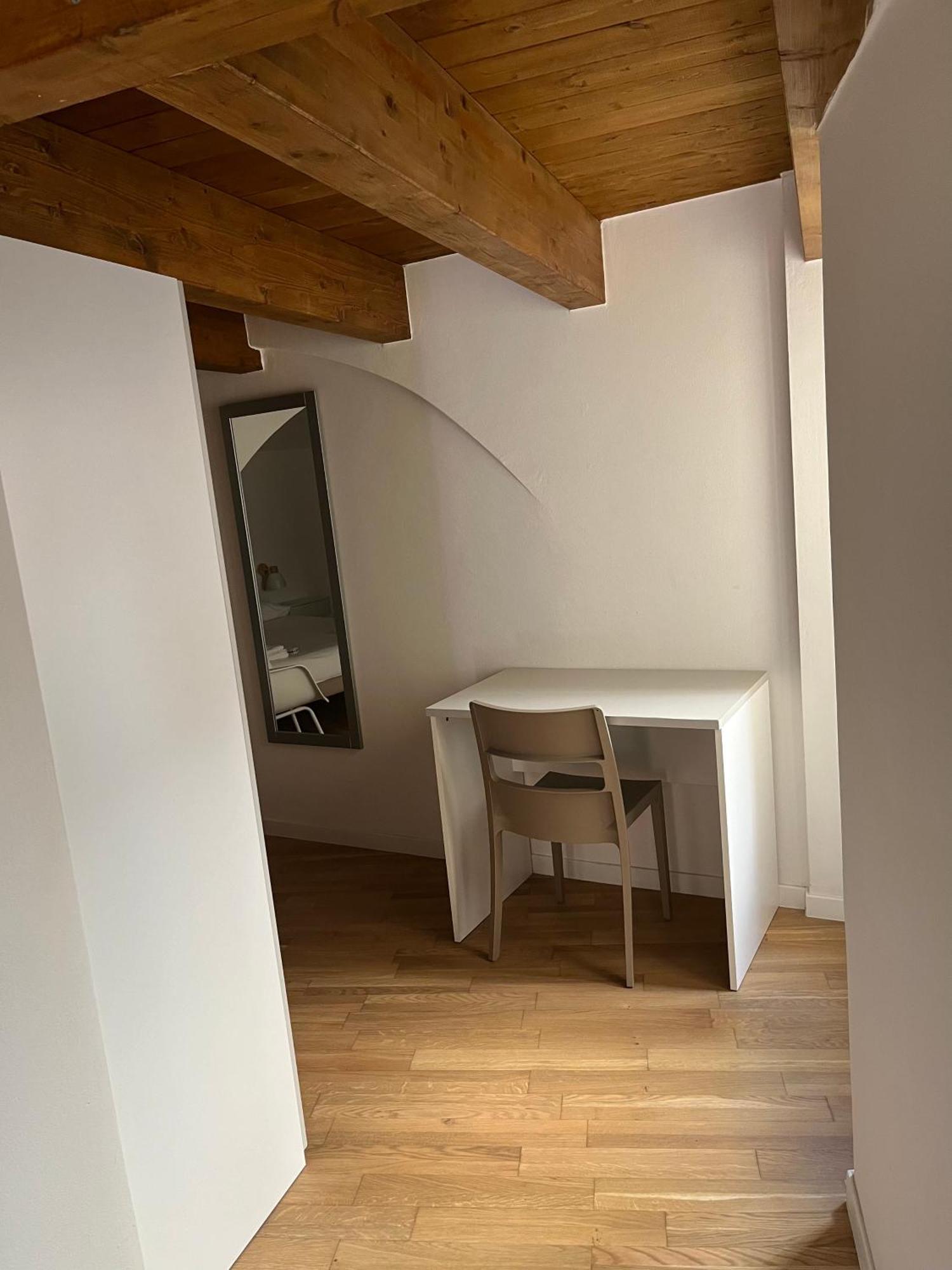 Ground Stone Apartament Bari
