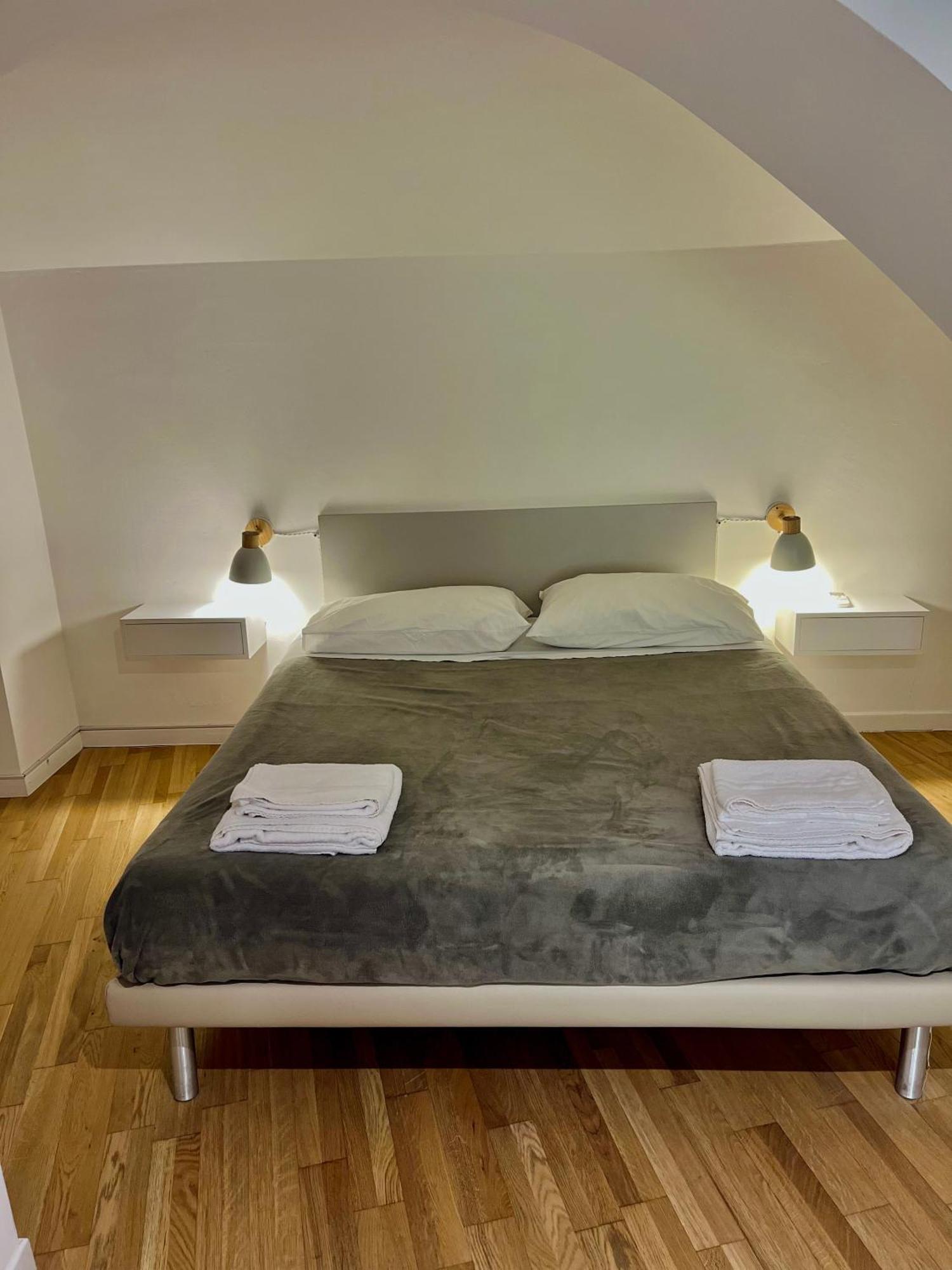 Apartament Ground Stone Bari