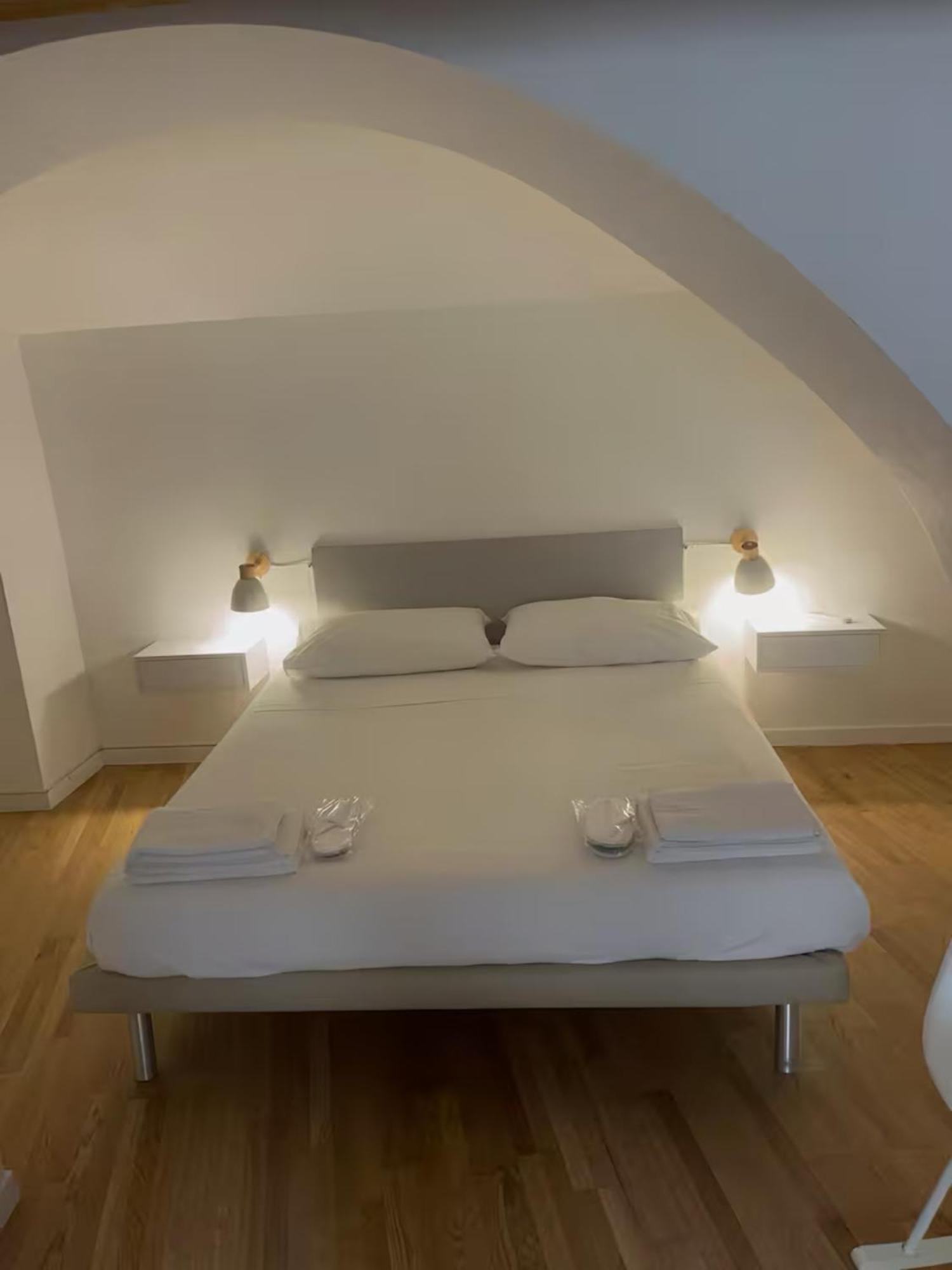 Apartament Ground Stone Bari