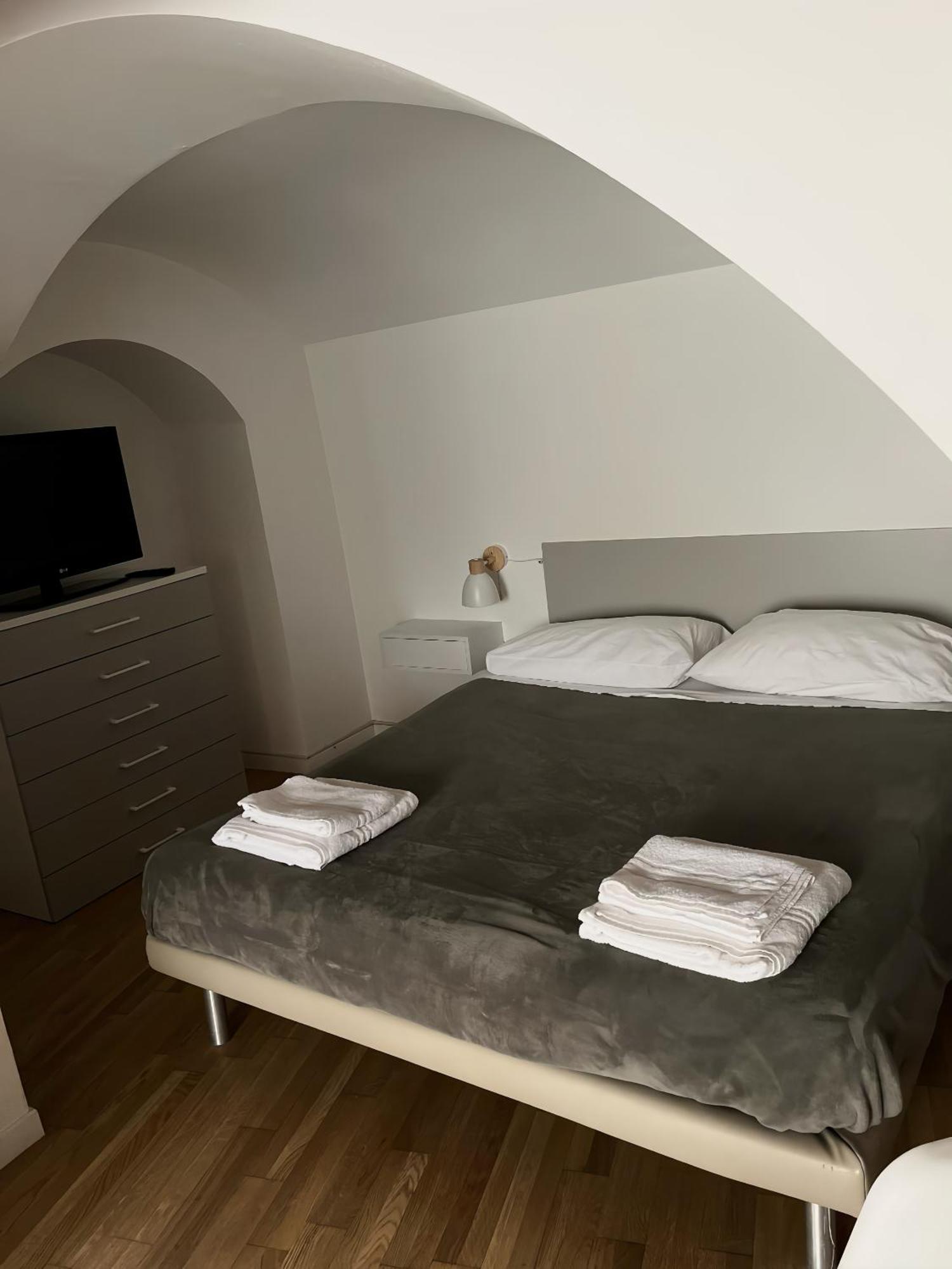 Apartament Ground Stone *